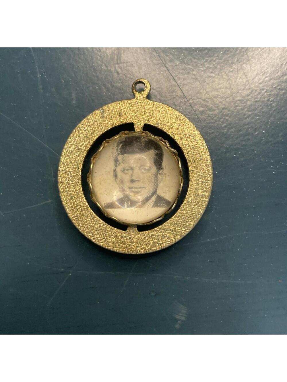 Pendant Spinning Double Sided John F. Kennedy and Robert F. Kennedy
